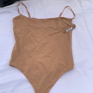 SKIMS bodysuit NWT
